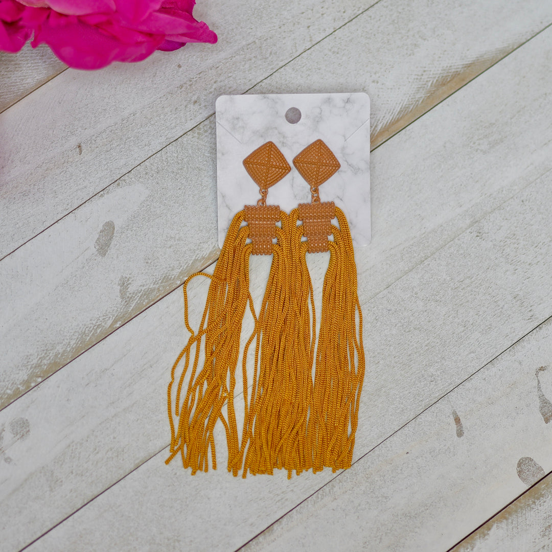 Pretty Thread Earrings (mustard)