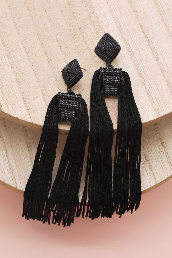 Pretty Thread Earrings (Black)