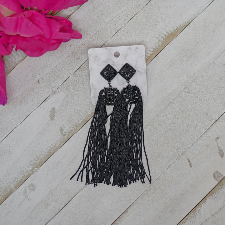 Pretty Thread Earrings (Black)